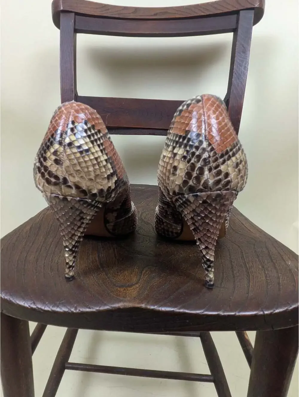 1980's Gina London snakeskin pointed heel stilettos US 9